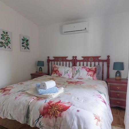 Dragonfly House Spain อันเตเกรา ภายนอก รูปภาพ