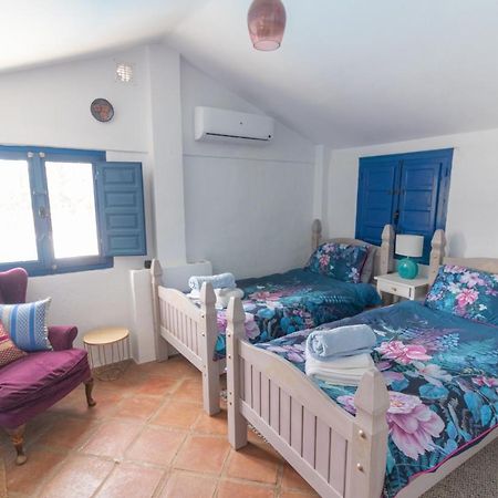 Dragonfly House Spain อันเตเกรา ภายนอก รูปภาพ