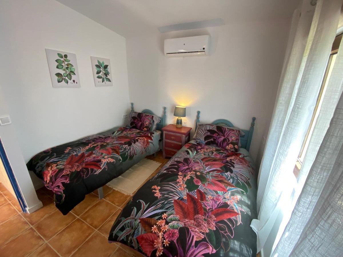 Dragonfly House Spain อันเตเกรา ภายนอก รูปภาพ