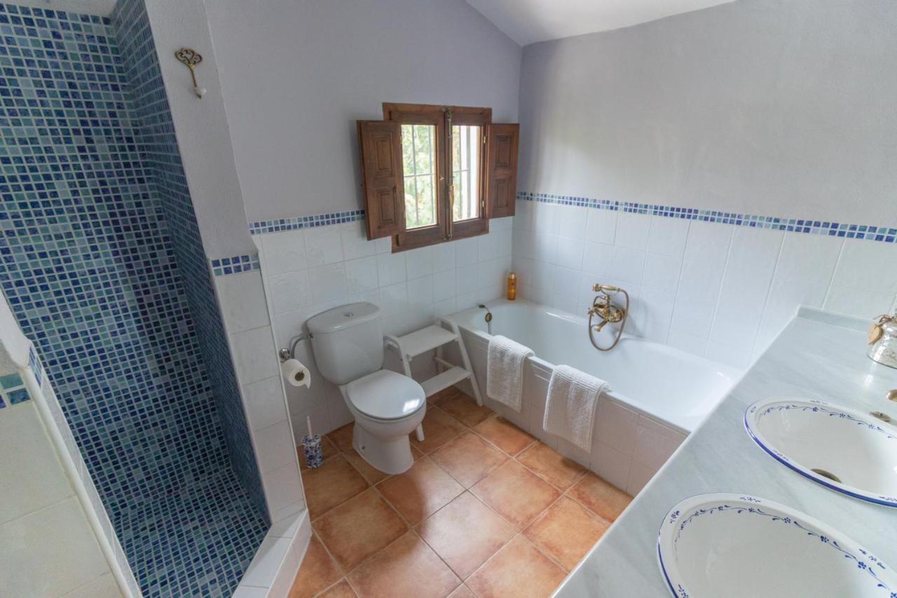 Dragonfly House Spain อันเตเกรา ภายนอก รูปภาพ