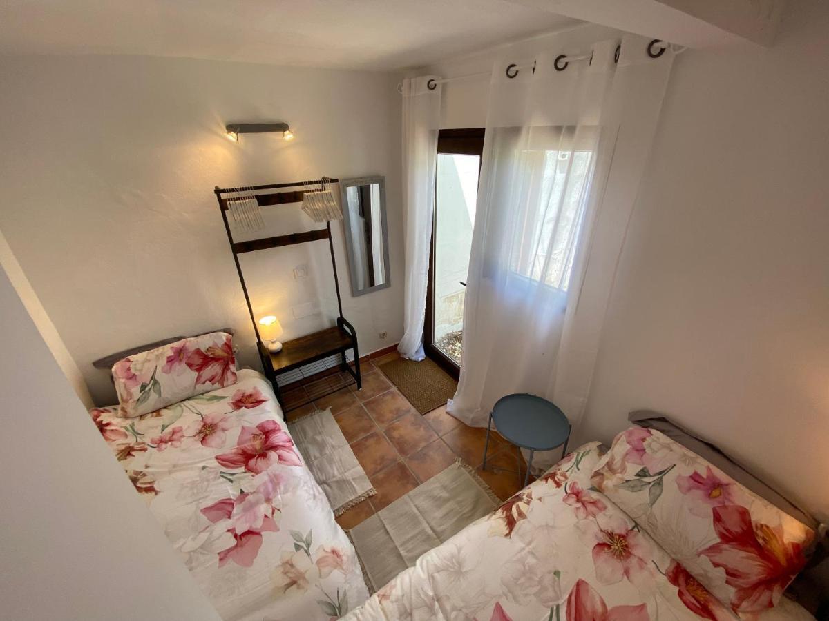 Dragonfly House Spain อันเตเกรา ภายนอก รูปภาพ