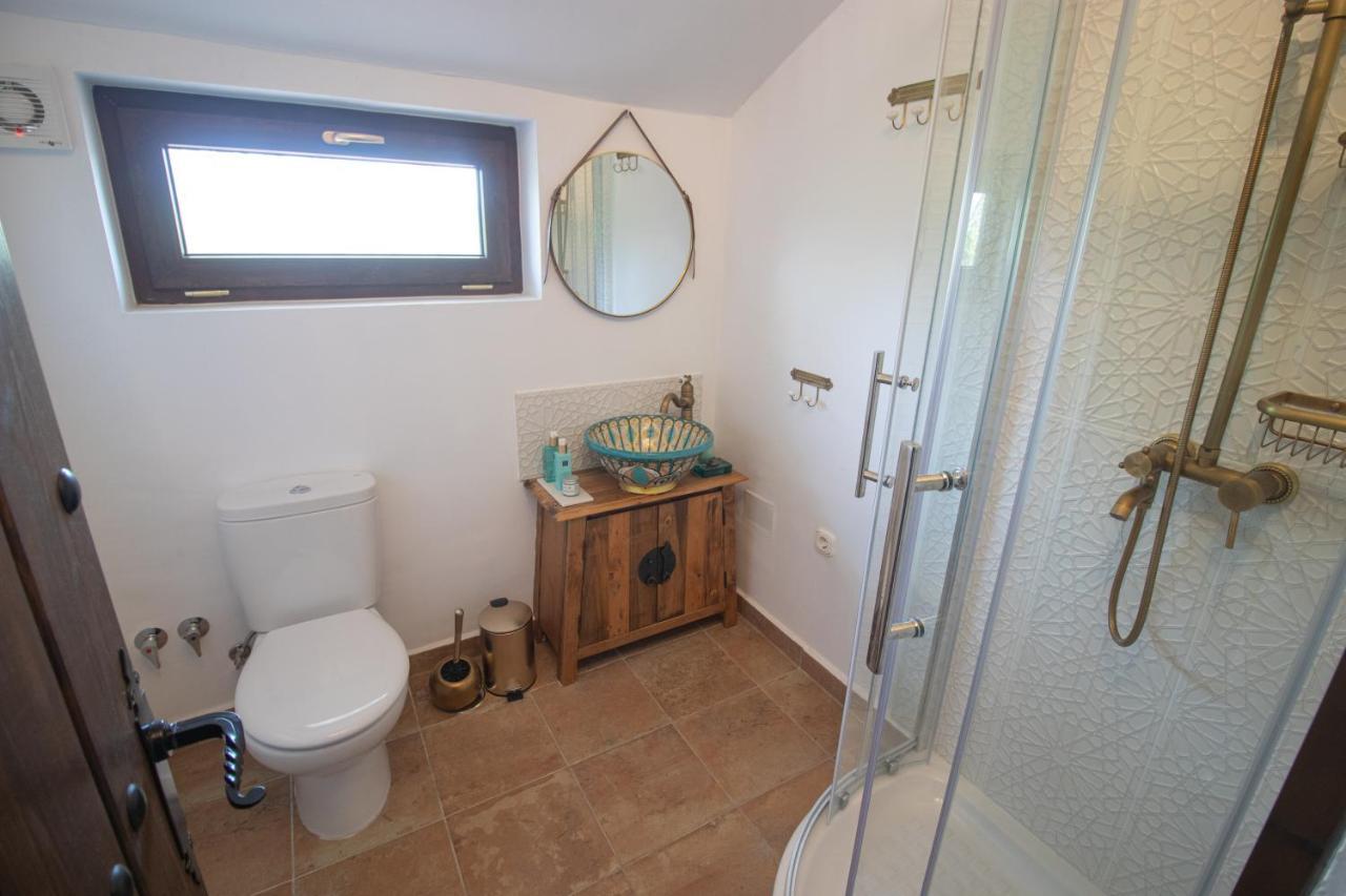 Dragonfly House Spain อันเตเกรา ภายนอก รูปภาพ